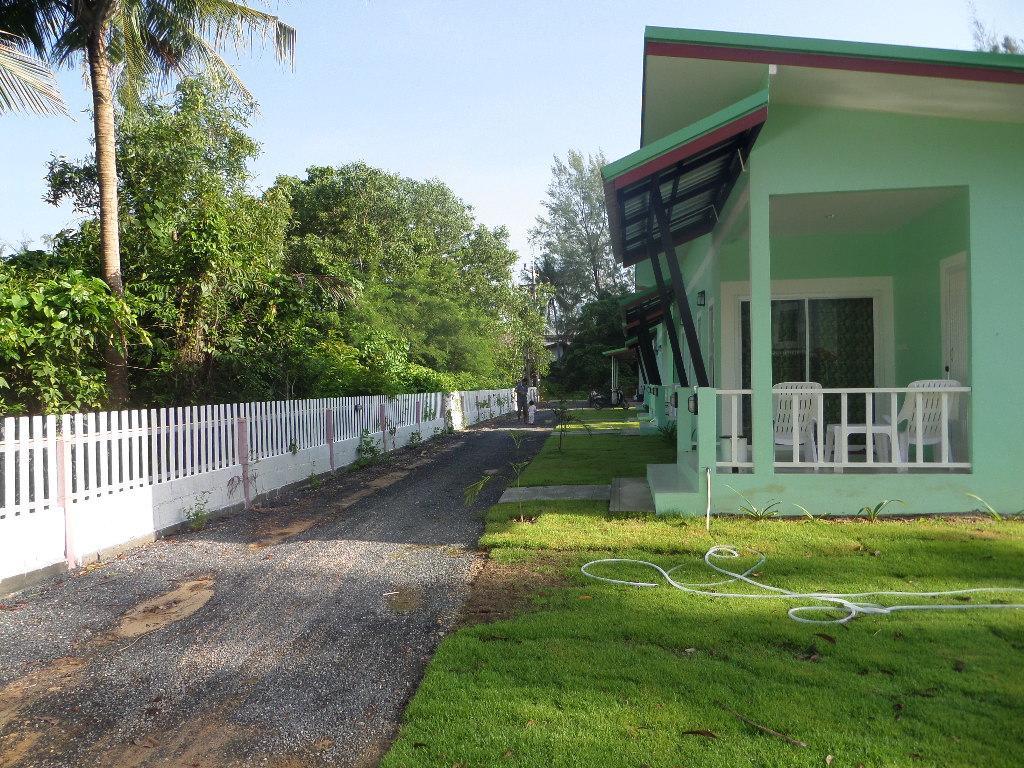 Lanta Triple Novel Hotel Ko Lanta Екстериор снимка