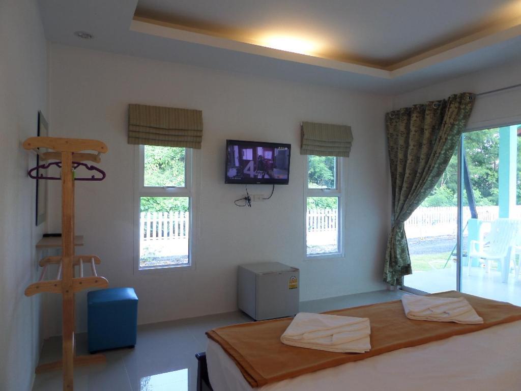 Lanta Triple Novel Hotel Ko Lanta Екстериор снимка